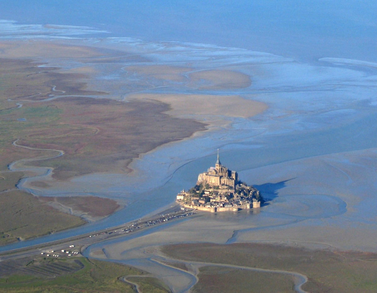 Mont St Michel aerial view at low tide, showing the dangerous quicksands and channels where Harold rescued one of William's men