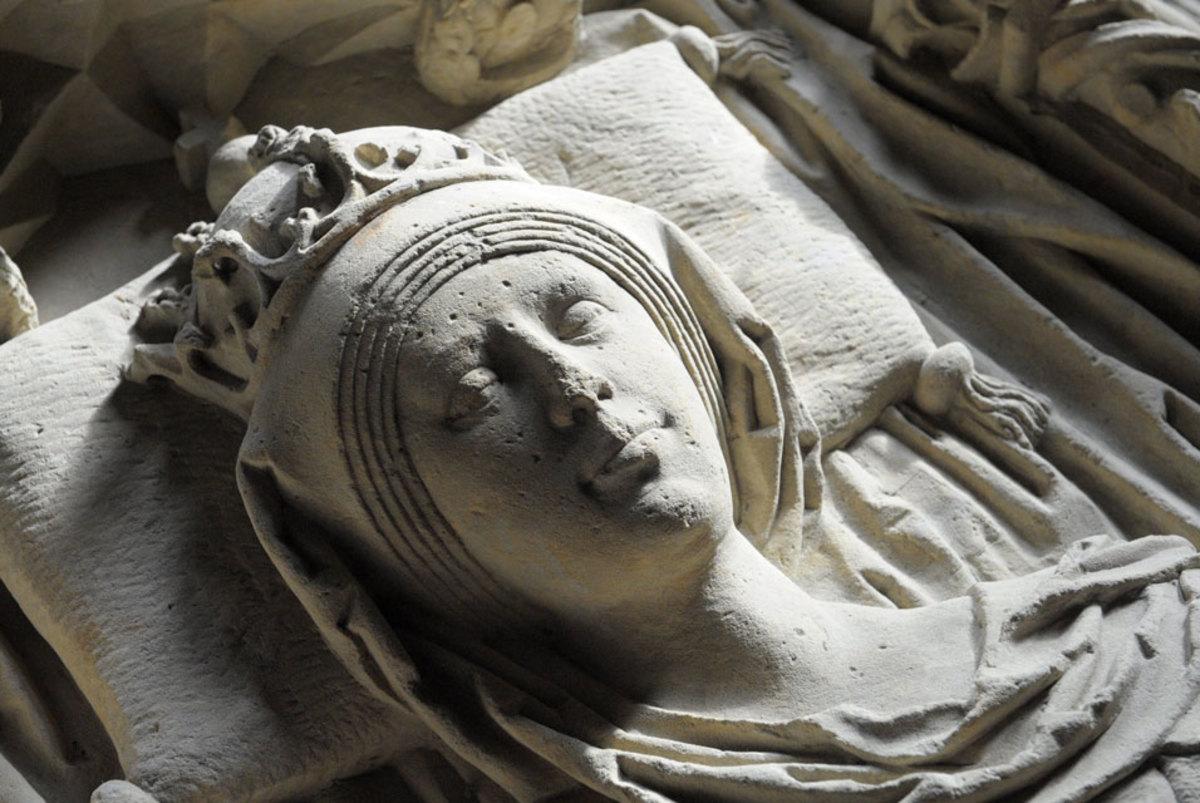Sarcophagus of Queen Eadgyth in Westminster Abbey church - she outlived him by just under twenty years