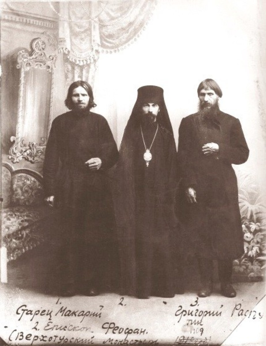 Makary, Bishop Theofan and Rasputin, 1909
