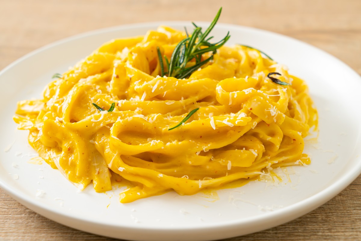 'Buttery Garlic Herb Spaghetti Squash Pasta' Is Truly the Stuff of