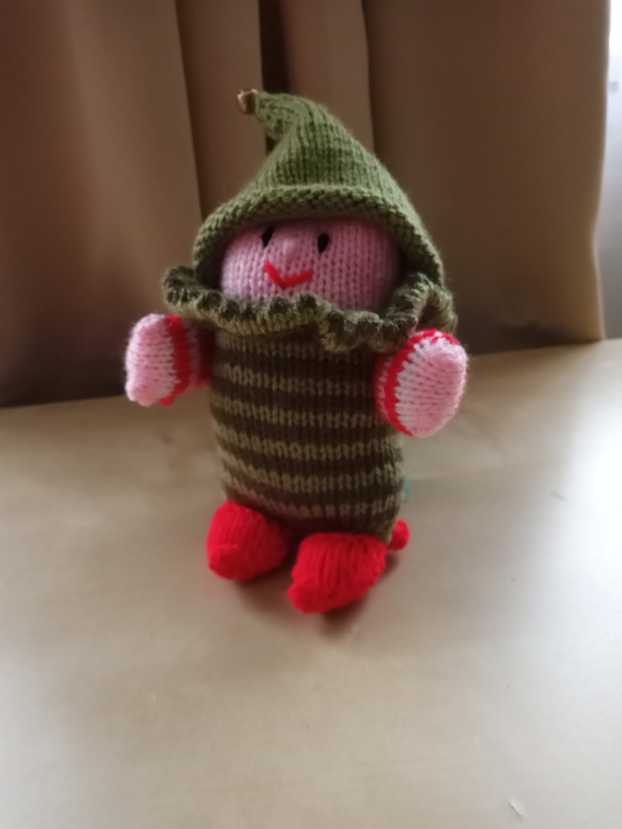 Knitted Elf Doll (With Pattern)