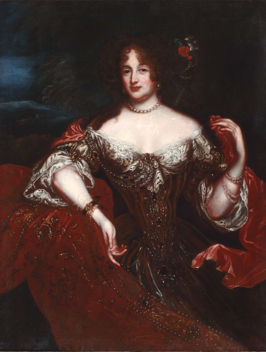 Amalie von Wallmoden's great aunt Clara Elisabeth von Platen-Hallermund was the mistress of George II's grandfather Duke Ernst of Hanover.