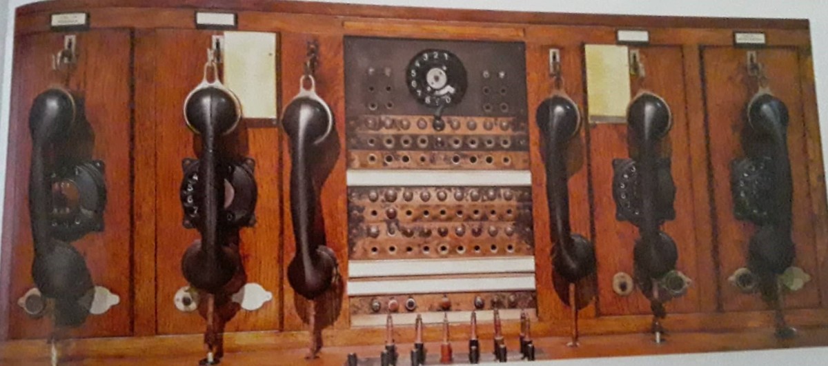 emma-m-nutt-day-the-first-female-telephone-operator-in-the-us