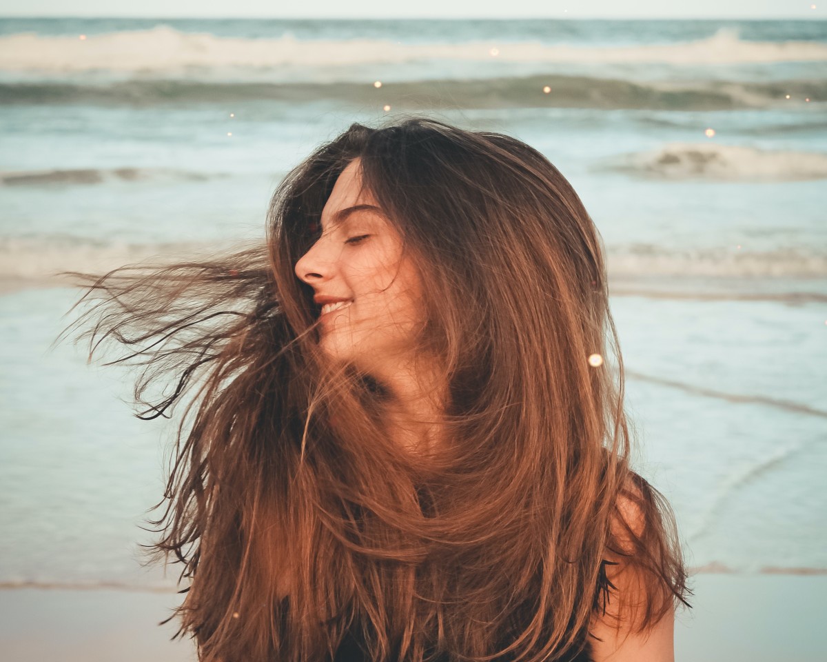 With proper care and treatment, hair can still look beautiful in high humidity