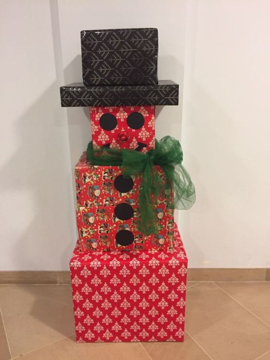 snowman-gift-tower-ideas