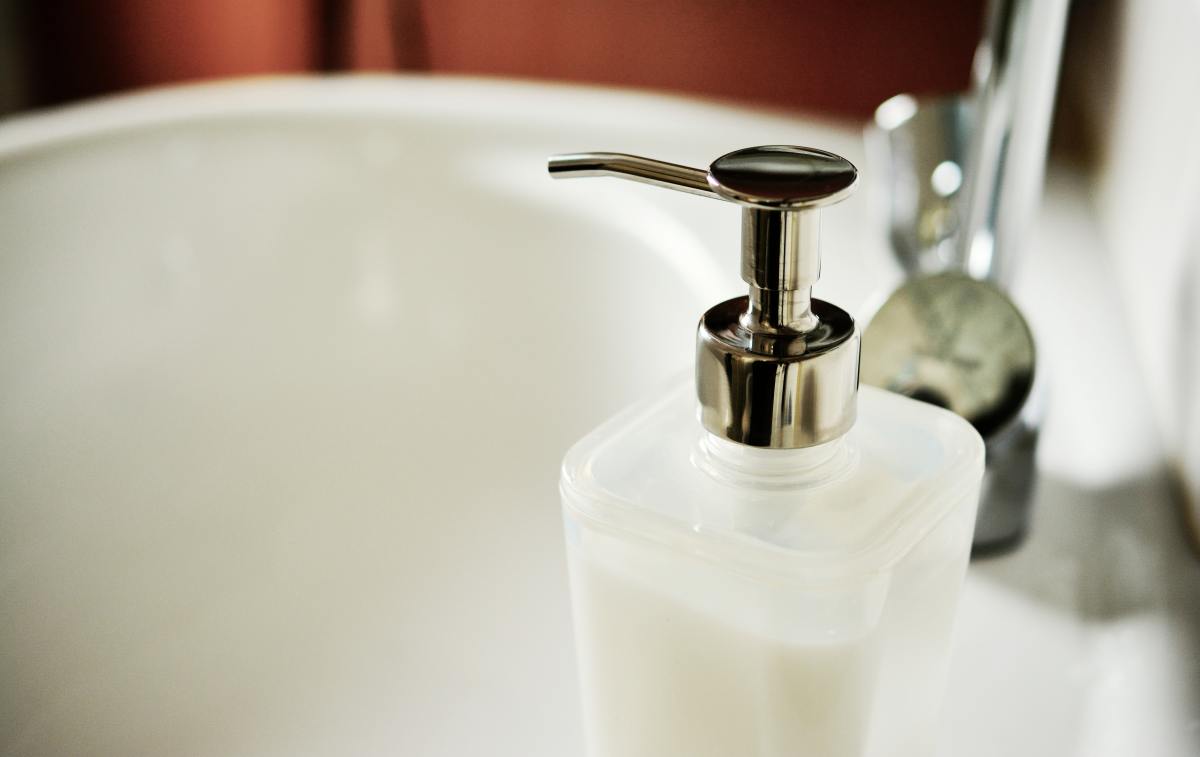 How to Make Liquid Hand Soap at Home and Save Money