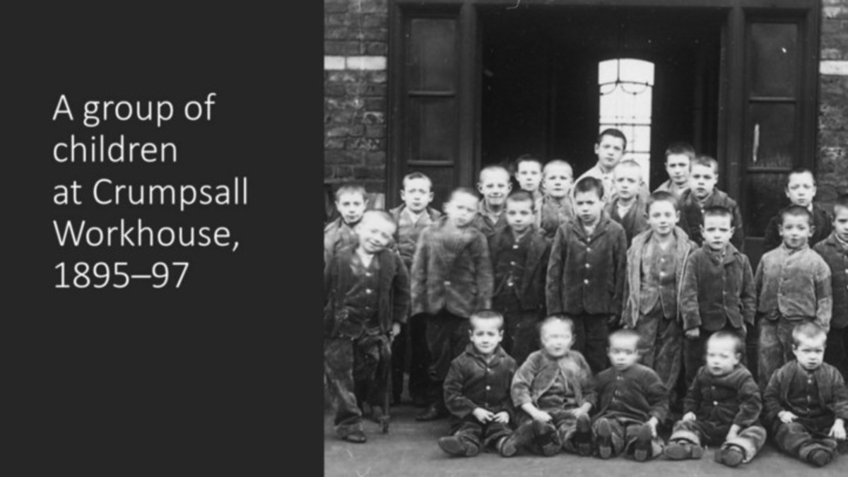 A group of children at Crumpsall Workhouse (1895–1897) 