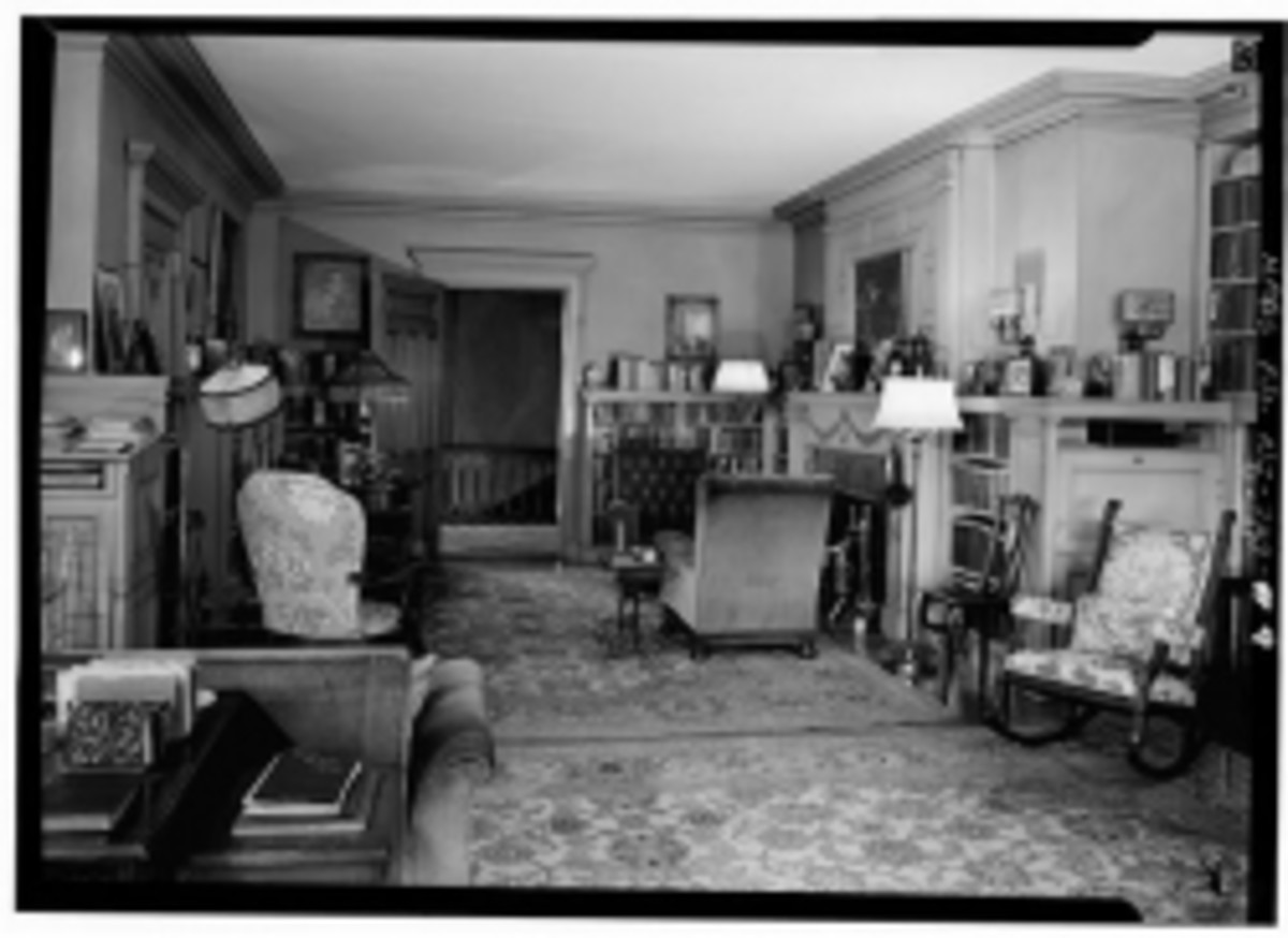 Thomas Edison Living Room
