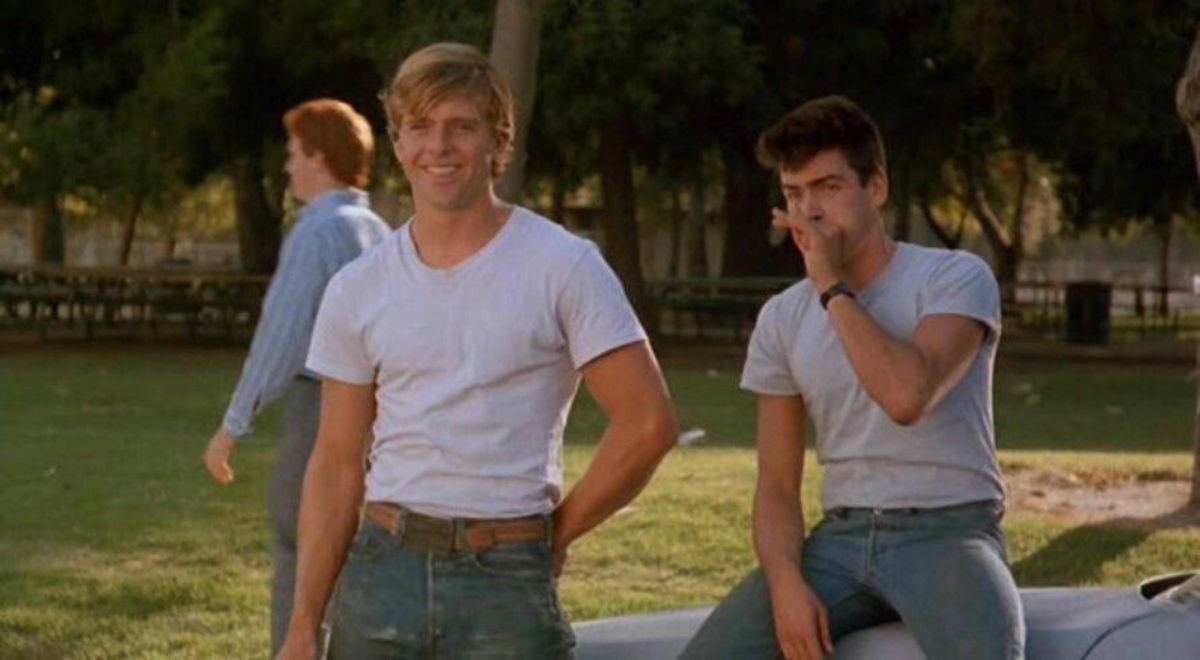 On the last day of school, Roy (Maxwell Caulfield) and Bo pull one more prank before the pressures of life set in