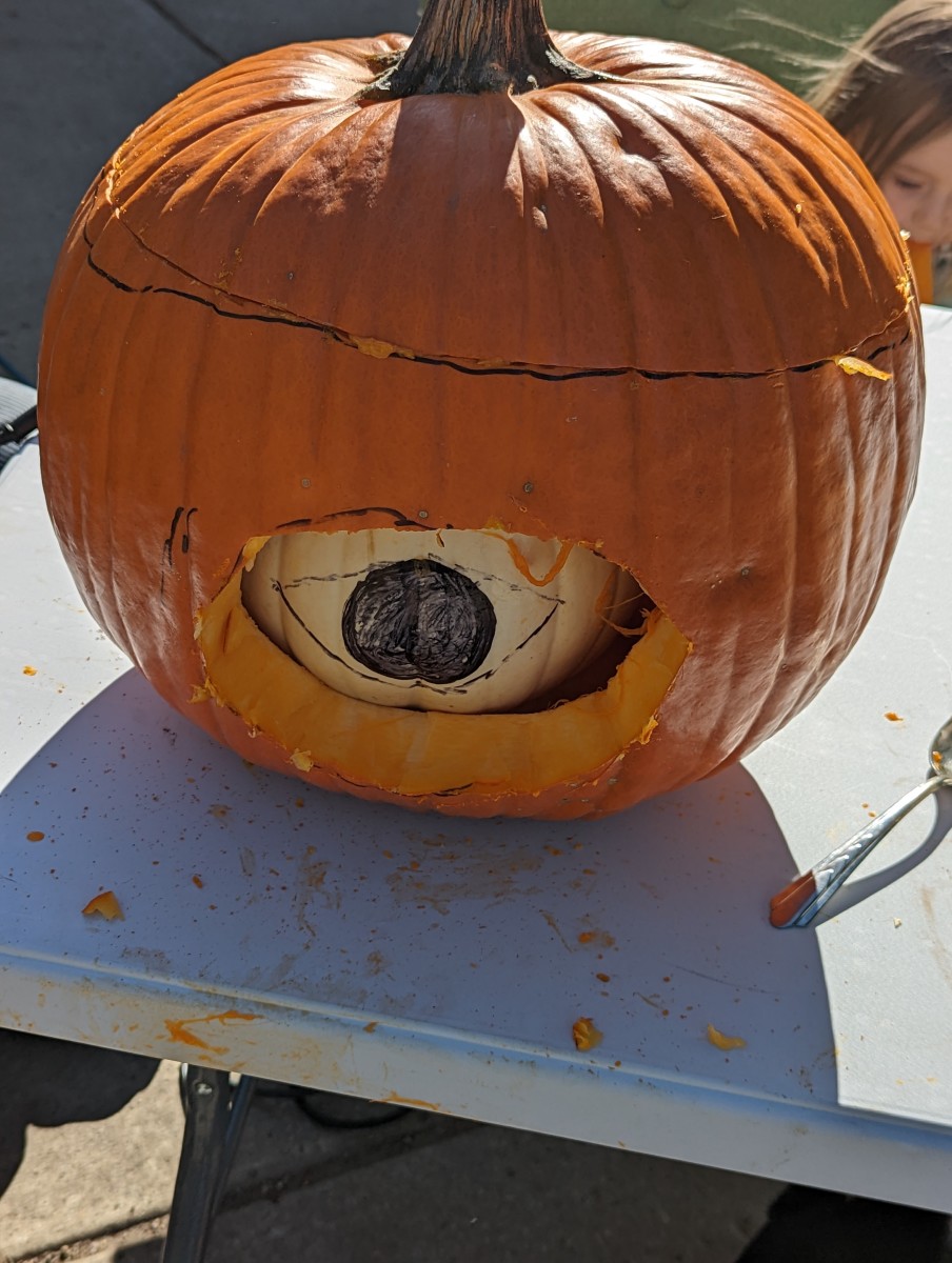 Pumpkin Carving - Making an Eye Looking Out