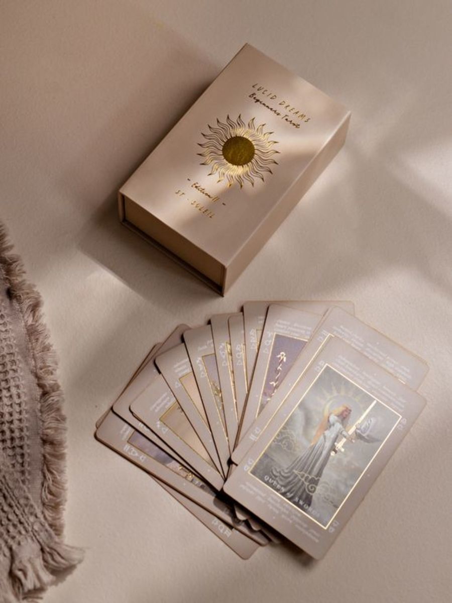 how-to-read-tarot-cards-basics-and-numerology