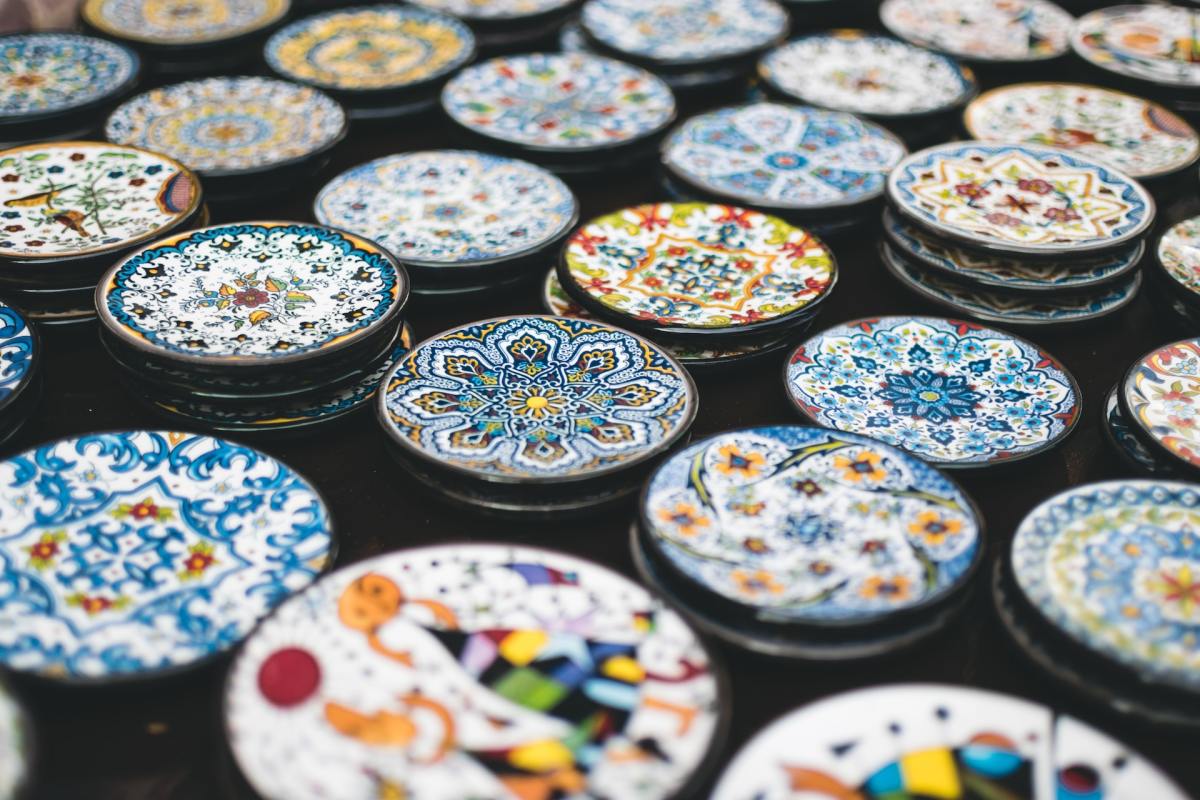 Stylish Pottery Plate Ideas