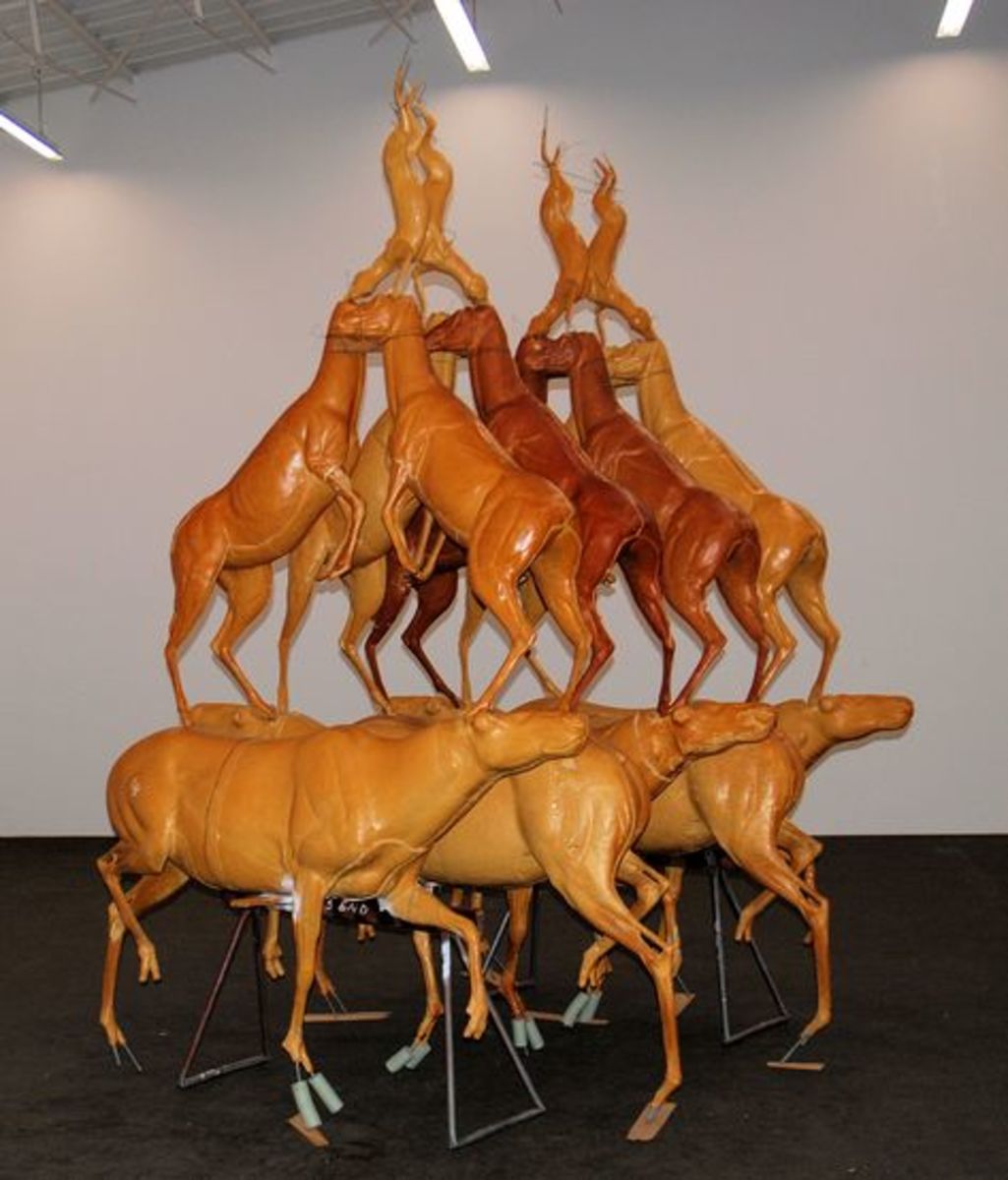 布鲁斯·瑙曼的《动物金字塔》