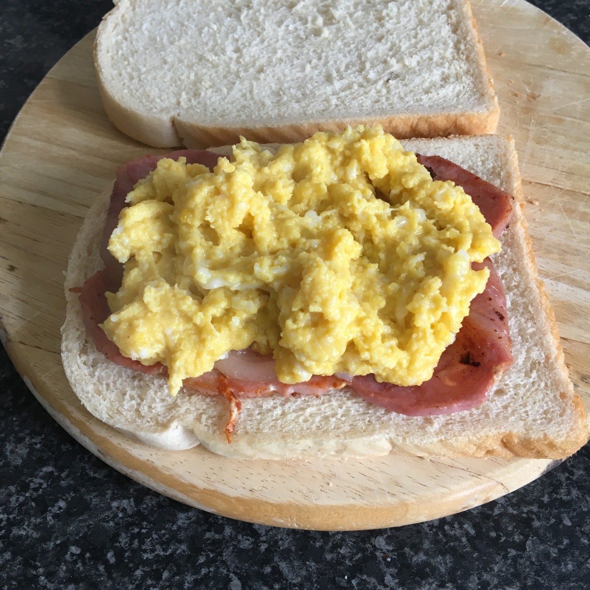 Scrambled duck egg and bacon sandwiich