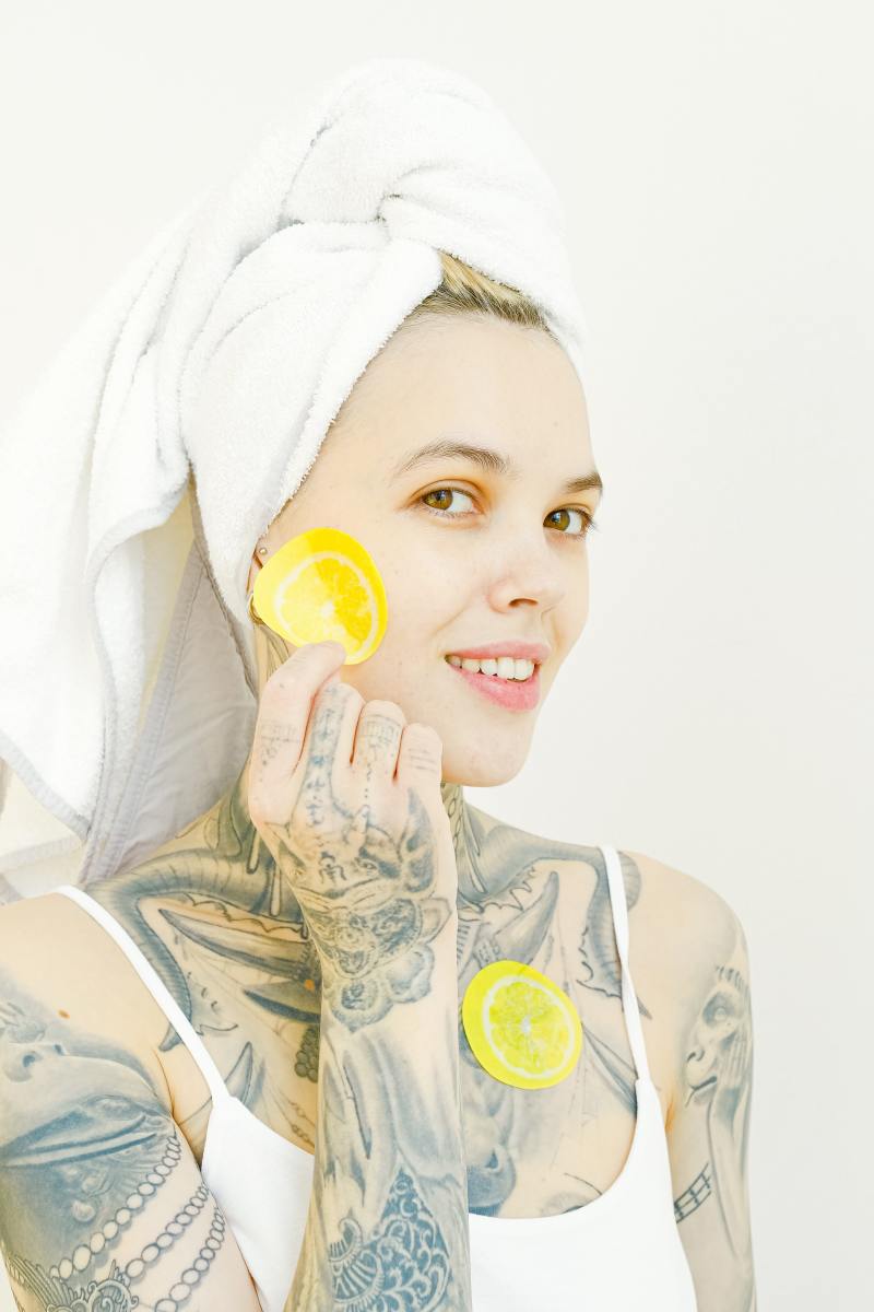 skin cure with lemon