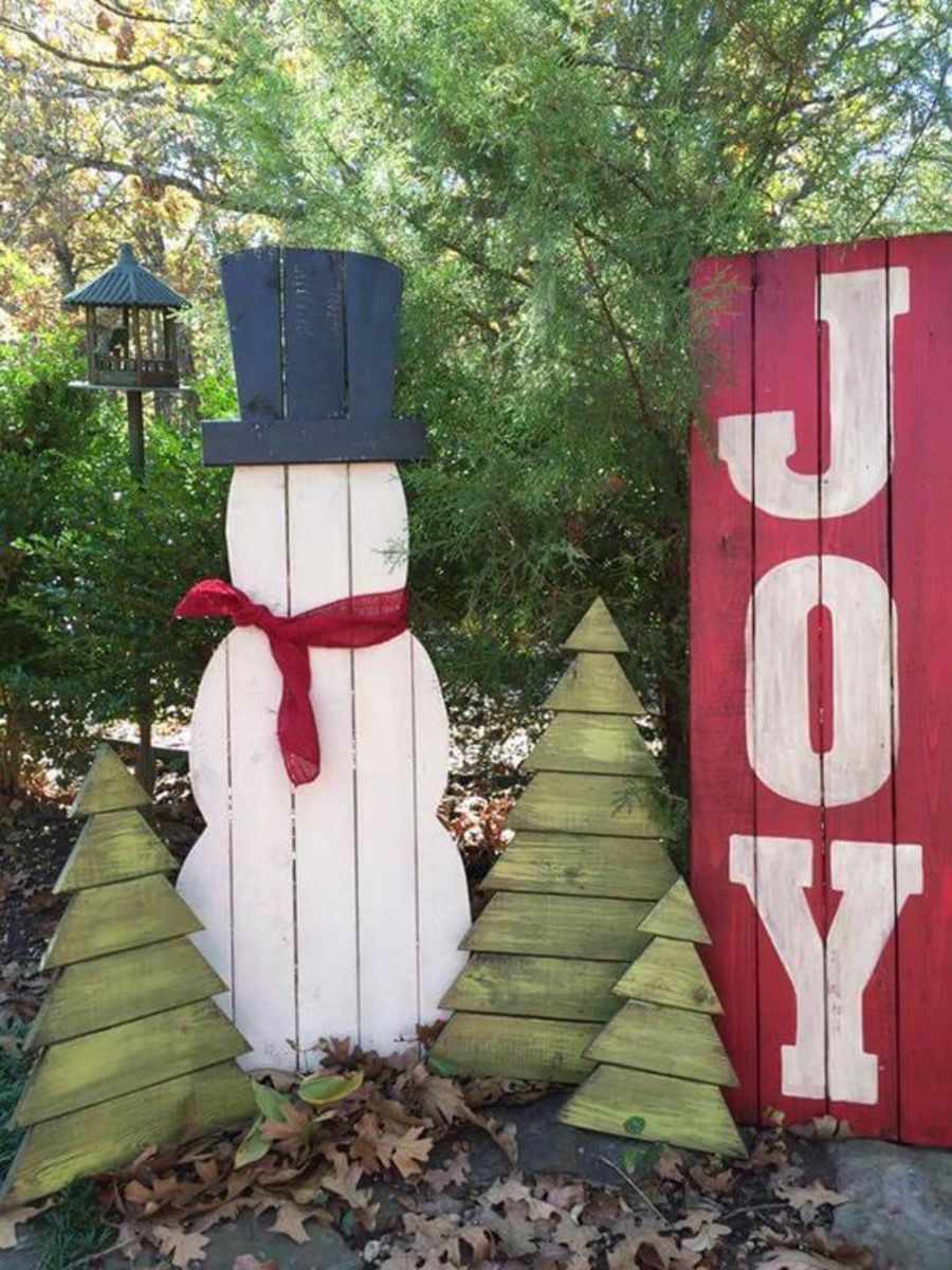 120-easy-outdoor-christmas-decorations-you-can-make-for-next-to-nothing
