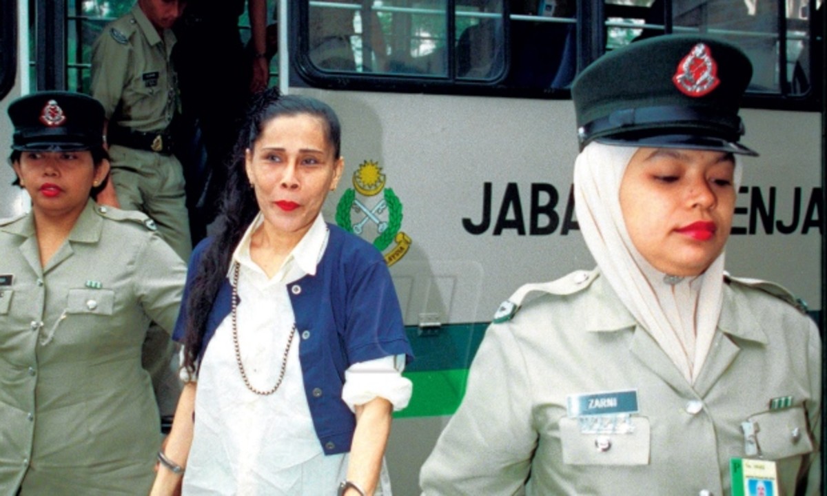 Mona Fandey: Pop Singer and Witchcraft Murderess - The CrimeWire