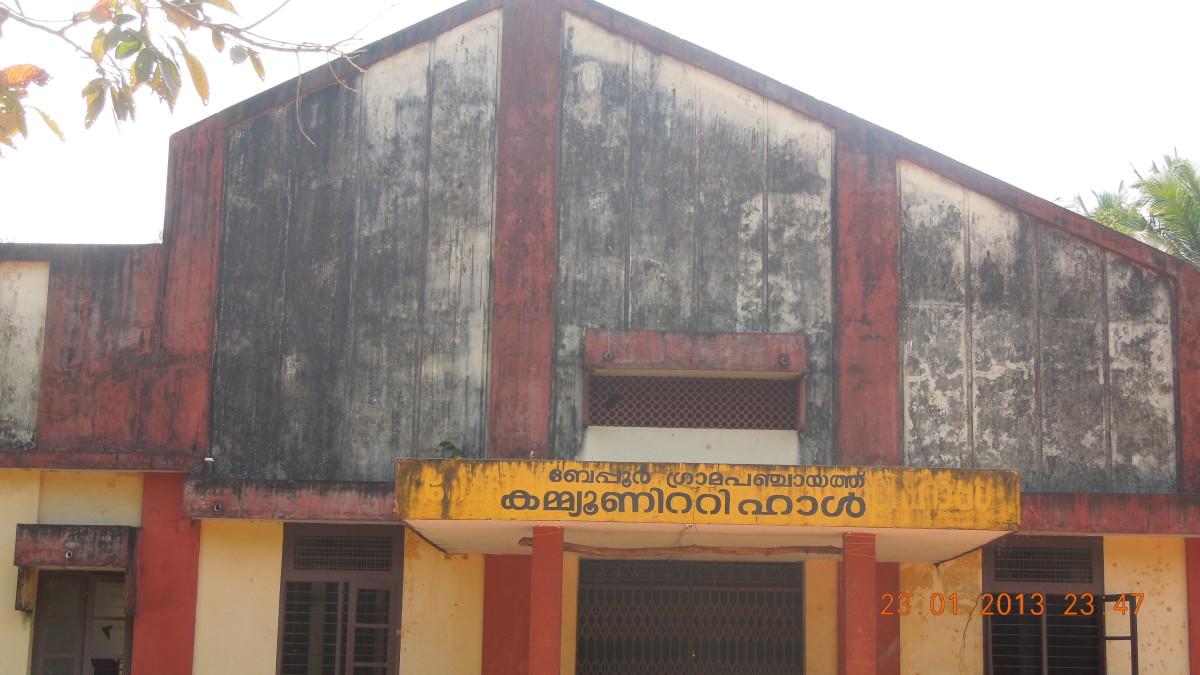 Beypore Community Hall (Behind this building is Uru Building Yard)