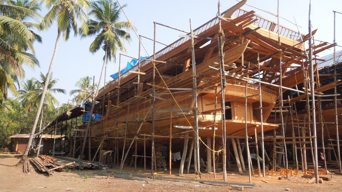 An Uru under construction at a project site in Beypore