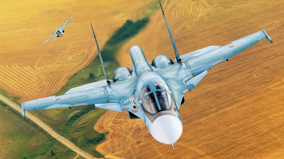 Despite relatively advanced fighters, large numbers, and previous experience, serious problems have prevented the Russian air force from having much effect in Ukraine 