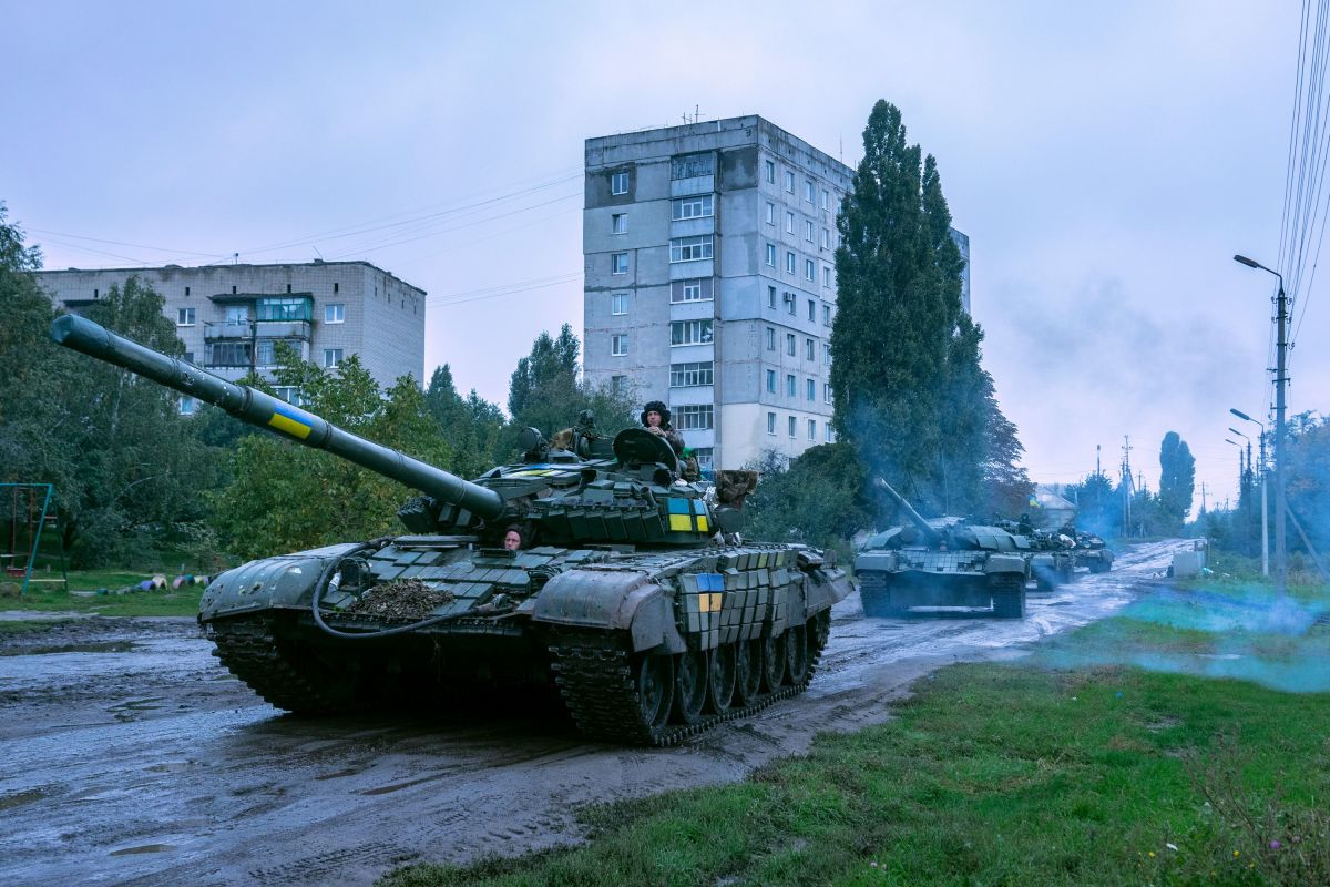Ukraine has gotten good use out of their tanks, particularly during the Kharkov offensive, showing that they are far from obsolete: Russia has merely used them badly, relied on them too much, and given them insufficient support 