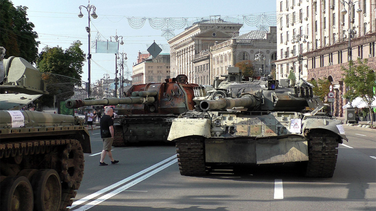 Equipment abandoned by the Russians and on display in Kiev 