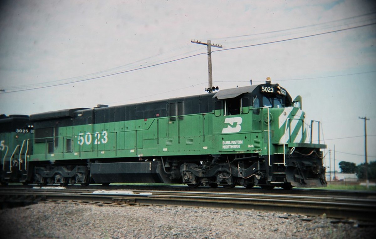 5023 was one of the locomotives involved in the Lac-Mégantic disaster. It's seen here operating for the Burlington Northern Railroad in 1986.