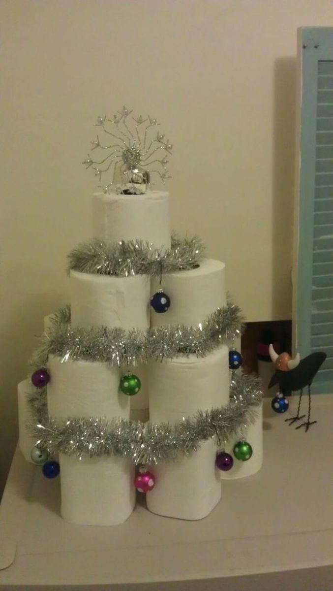 TP Christmas tree! No reason your bathroom can't be festive too 