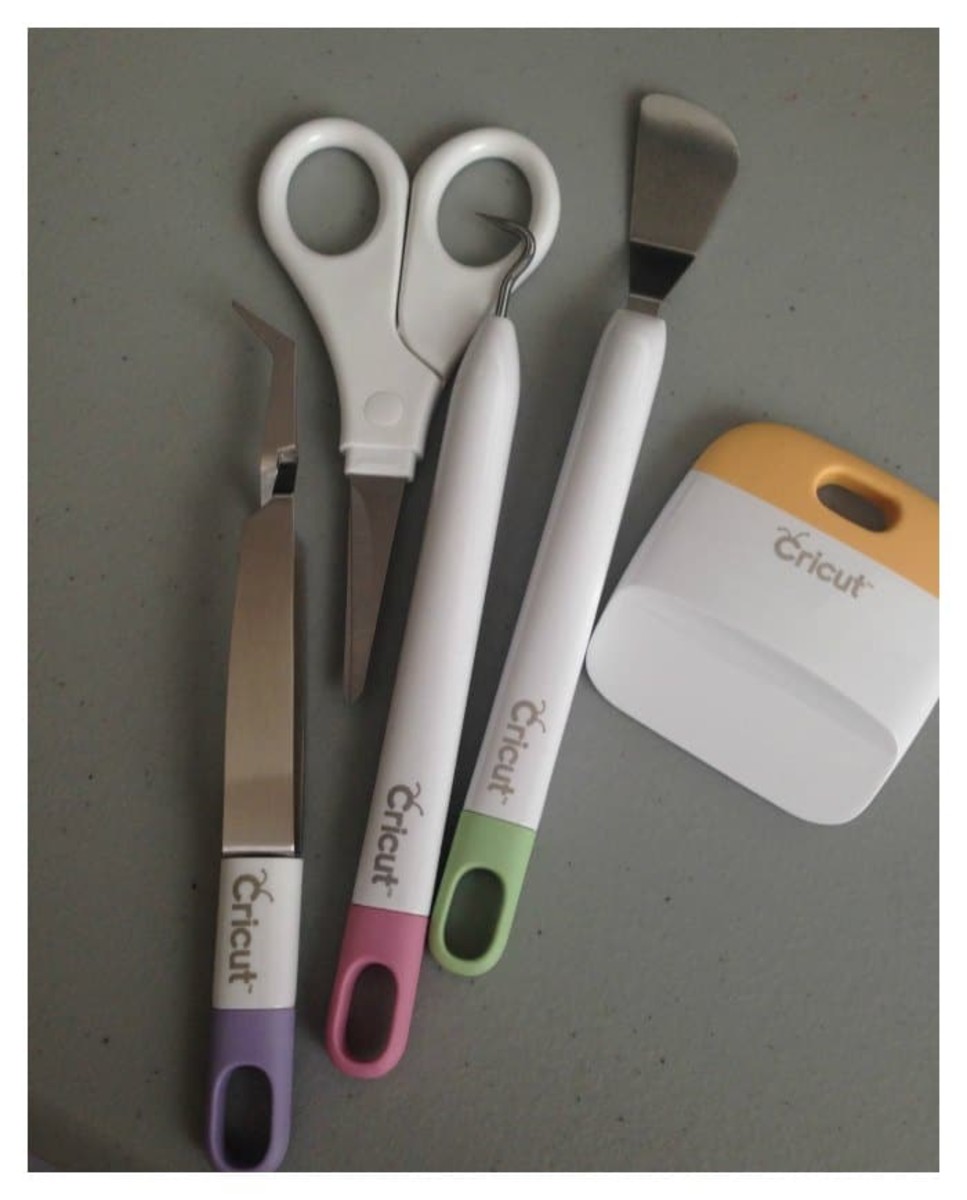 There are lots of tools to choose from that enhance your Cricut experience