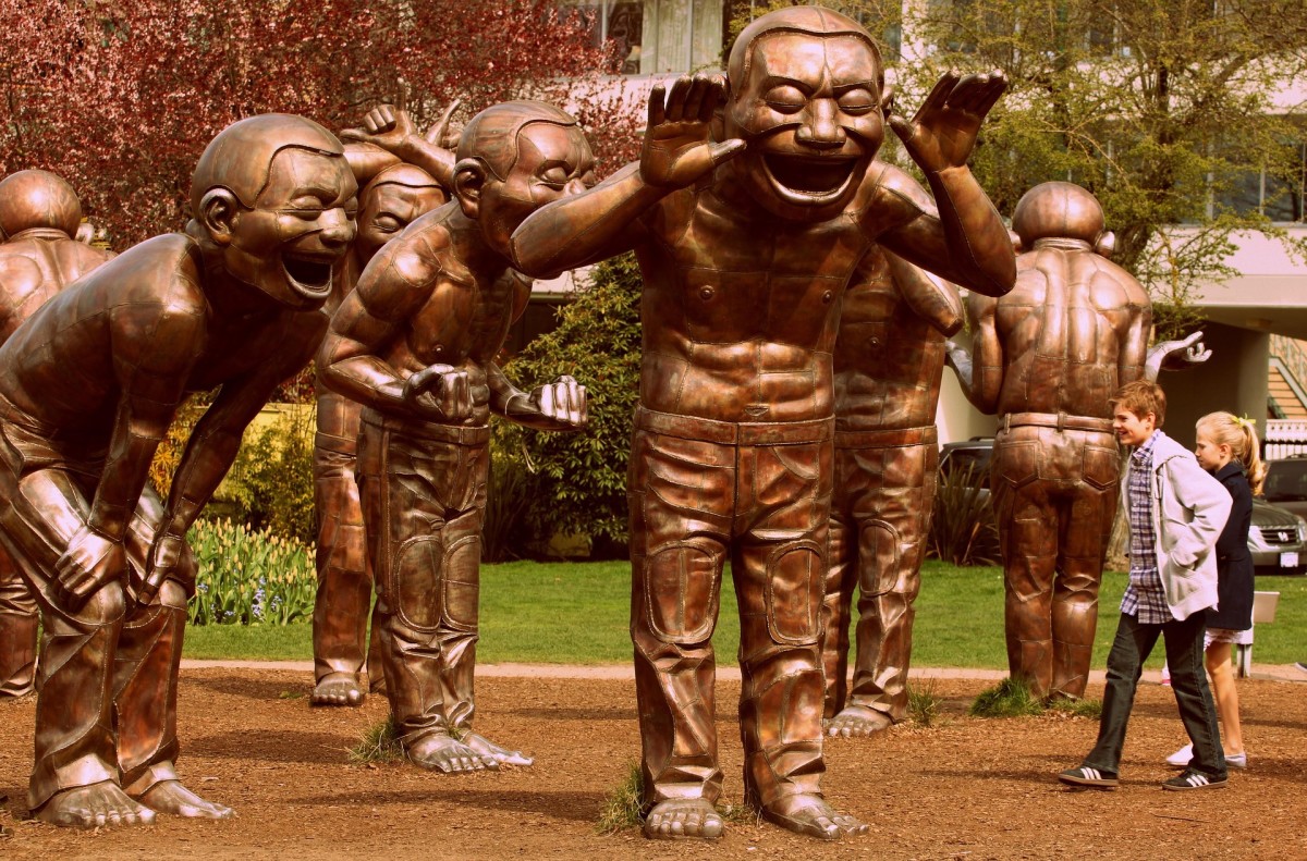 Creators of those laughing statues must have had a giant sense of humor and a good health to go with it.