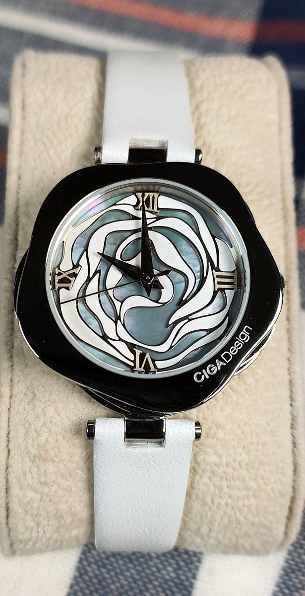 The CIGA Design Denmark Rose Quartz Watch