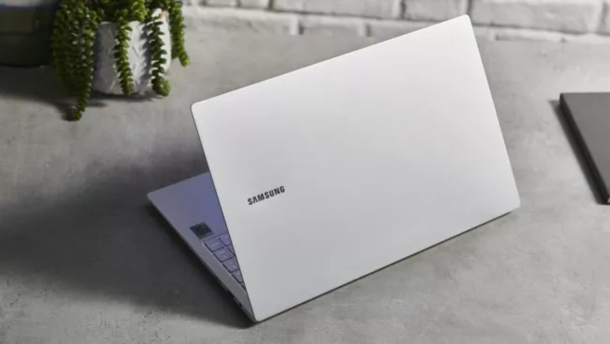 Samsung Galaxy Book Pro Review - 38