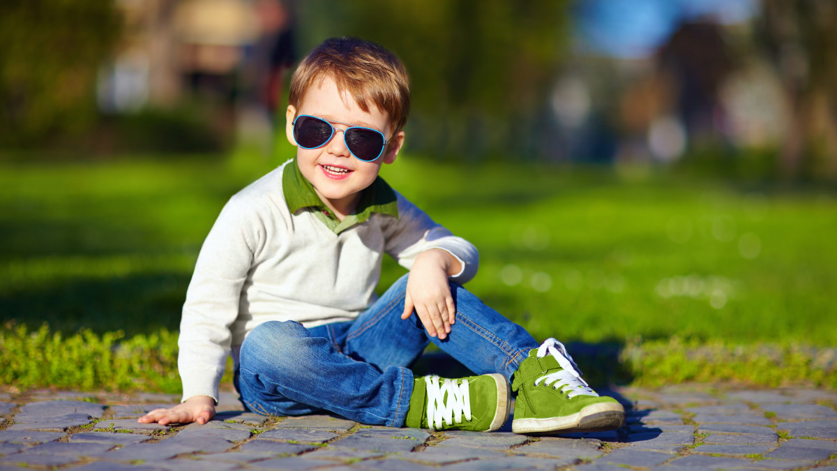 Boy Takes Preschool Fashion Show Very Seriously - WeHaveKids News