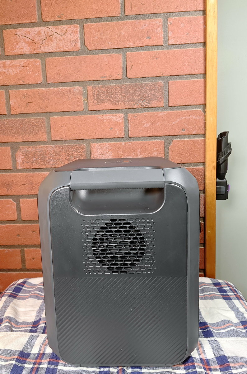 Bluetti AC180 review: the Goldilocks of portable power stations ($ update)