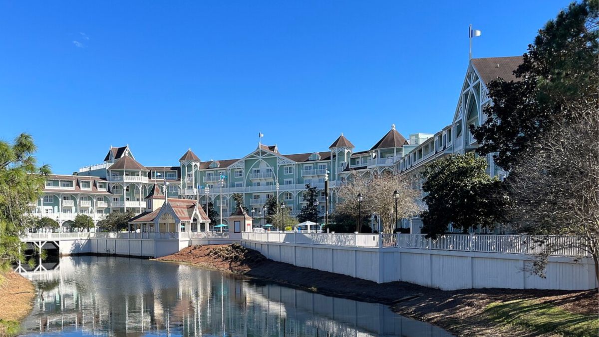 10 Disney Beach Club Advantages & Why You Should Stay There