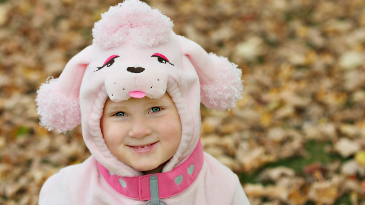 Mom Lets Toddler Wear Halloween Costumes All Year and It’s Brilliant ...