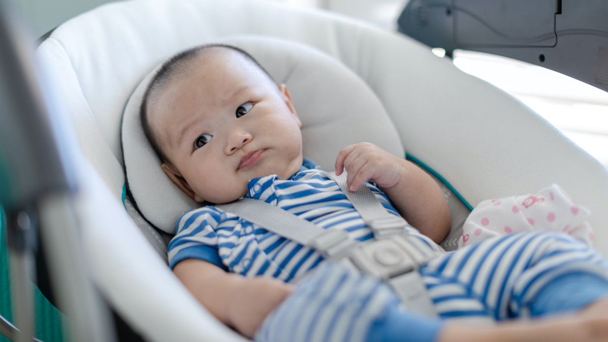 Dad Doesn’t Understand Why There’s a Baby Bouncer in the Bathroom