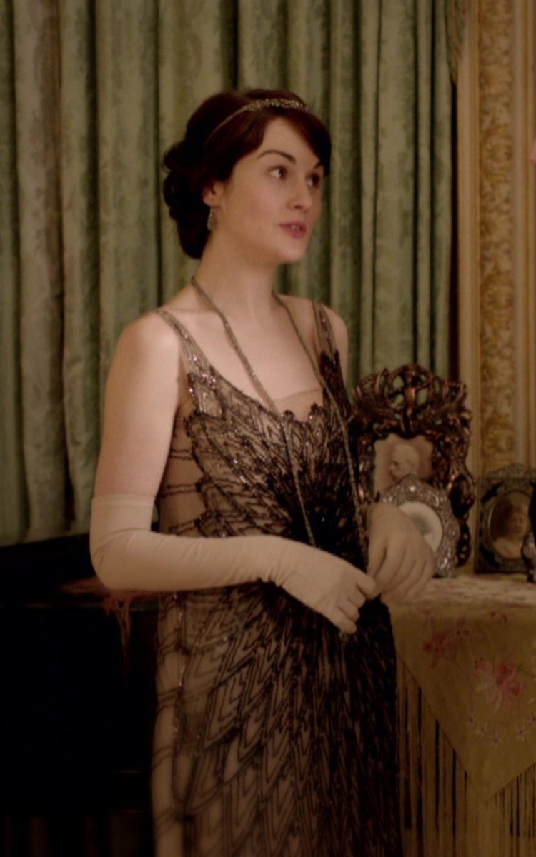 Lady Mary Crawley's 12 Best Costumes From Season 2 of "Downton Abbey" -  HubPages