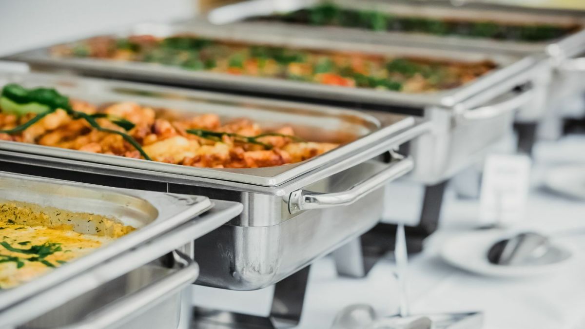 5 Niche Catering Business Ideas to Sink Your Teeth Into