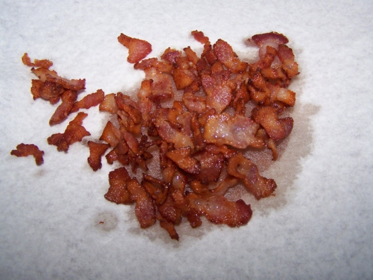 How To Make Eggs In A Frame With Fried Bacon, Potatoes, and Spinach