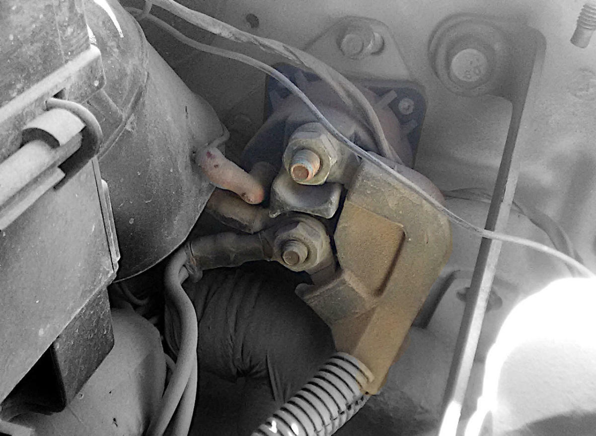 Why Is My Car Clicking When Trying to Start? AxleAddict