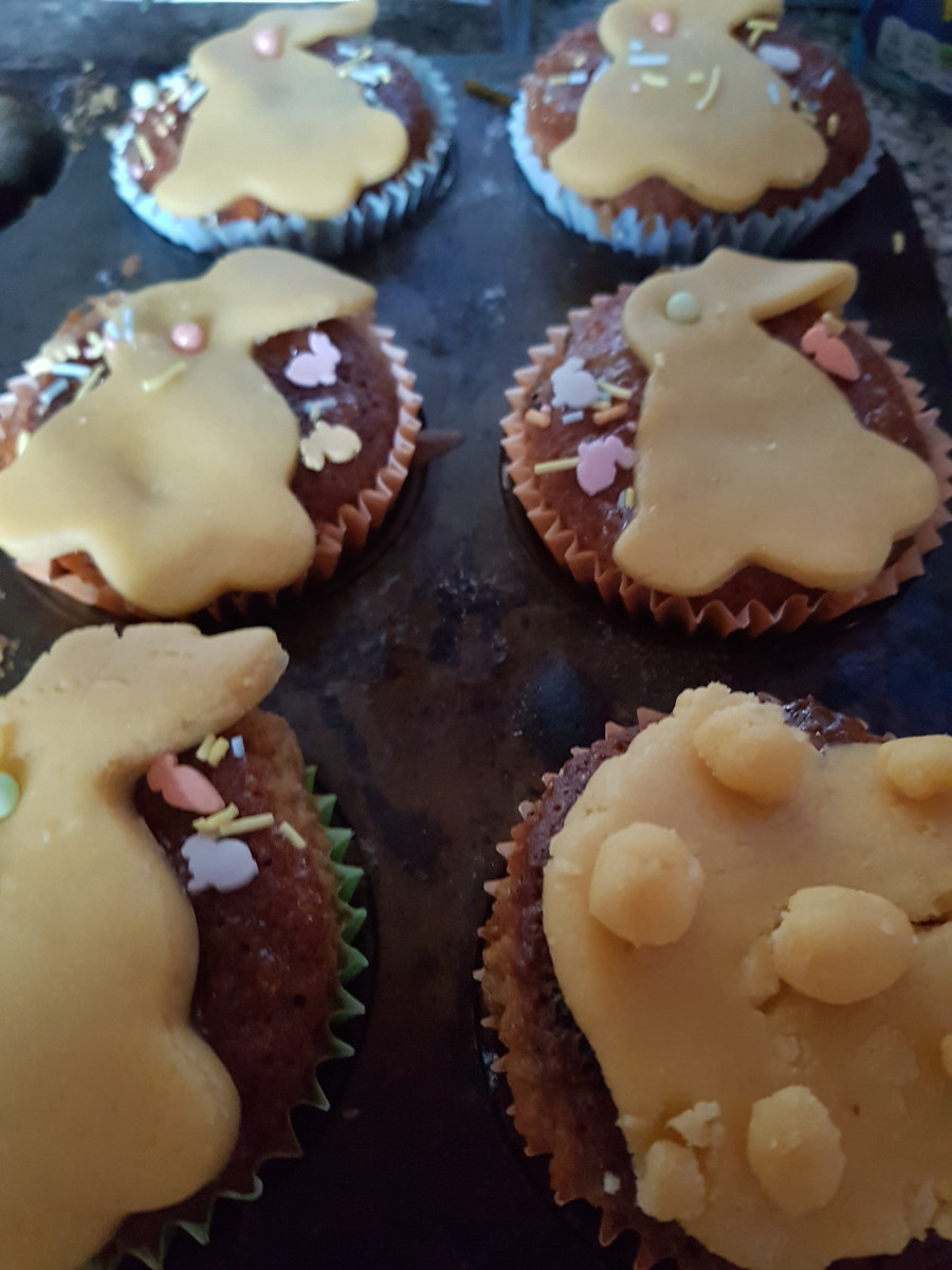 Oven Fresh Home Made Like Mothers and Grandma Used To Bake Now You Have The Secret Recipes Hand Down With Love.