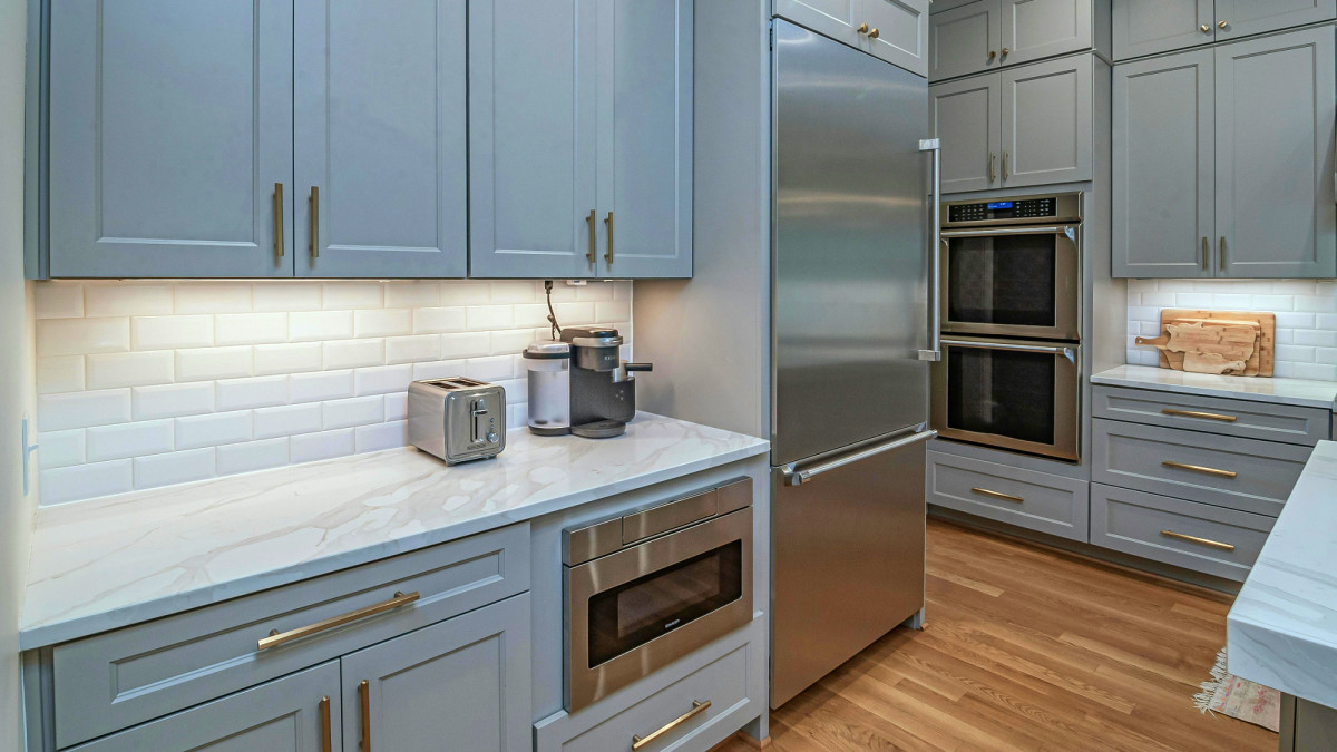 Where Is the Best Place to Put a Microwave in the Kitchen? Dengarden