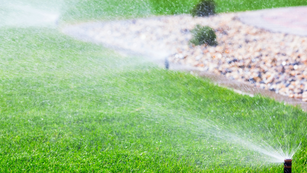 DIY Pop-Up PEX Sprinkler System for Your Lawn and Garden