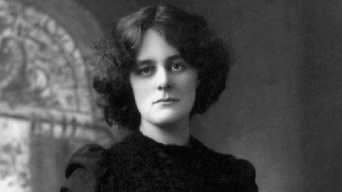 Maud Gonne, circa 1901