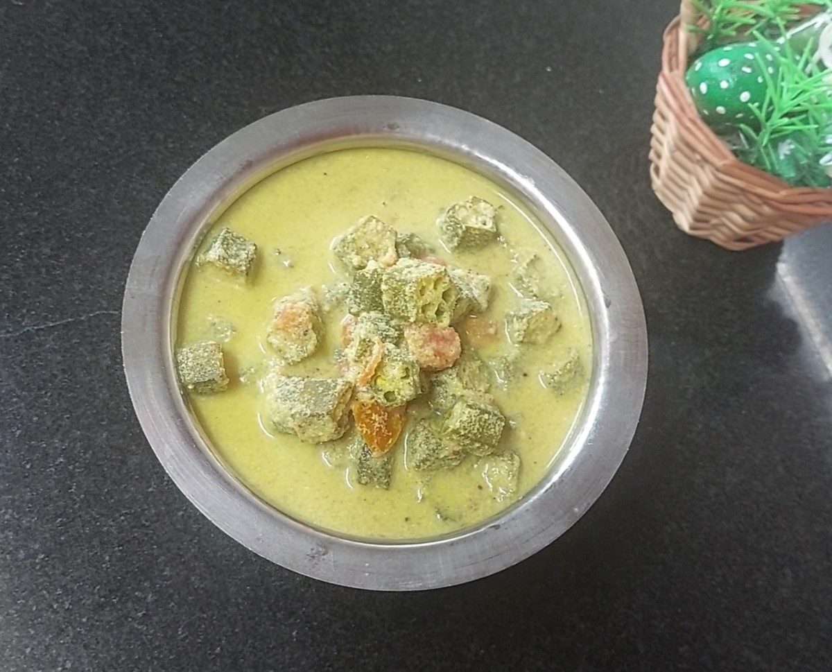 Bende Saasmi or Lady's Finger Mustard Gravy