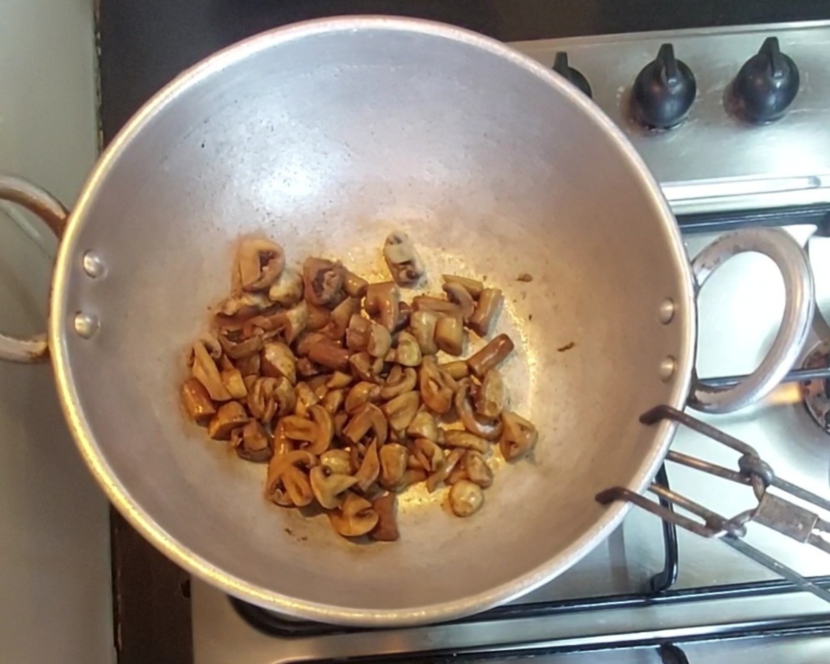 Mushroom Broccoli Masala Side Dish Recipe - Delishably