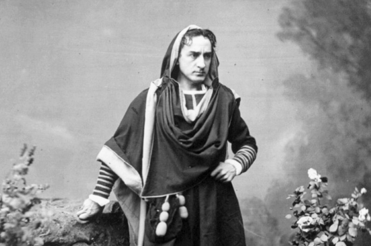 Hamlet and His Foils Fortinbras and Laertes Owlcation