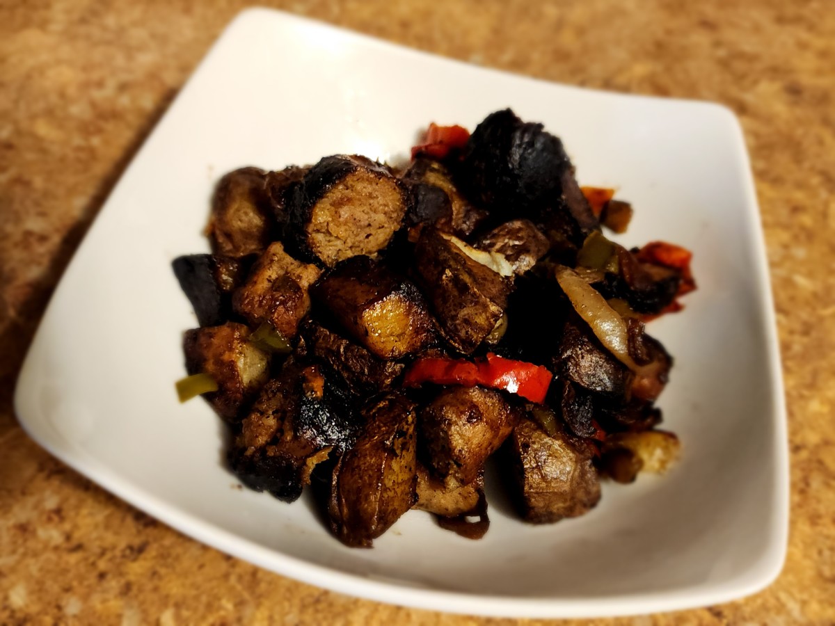 Potato and Sausage Skillet: Great Weeknight Dinner Recipe