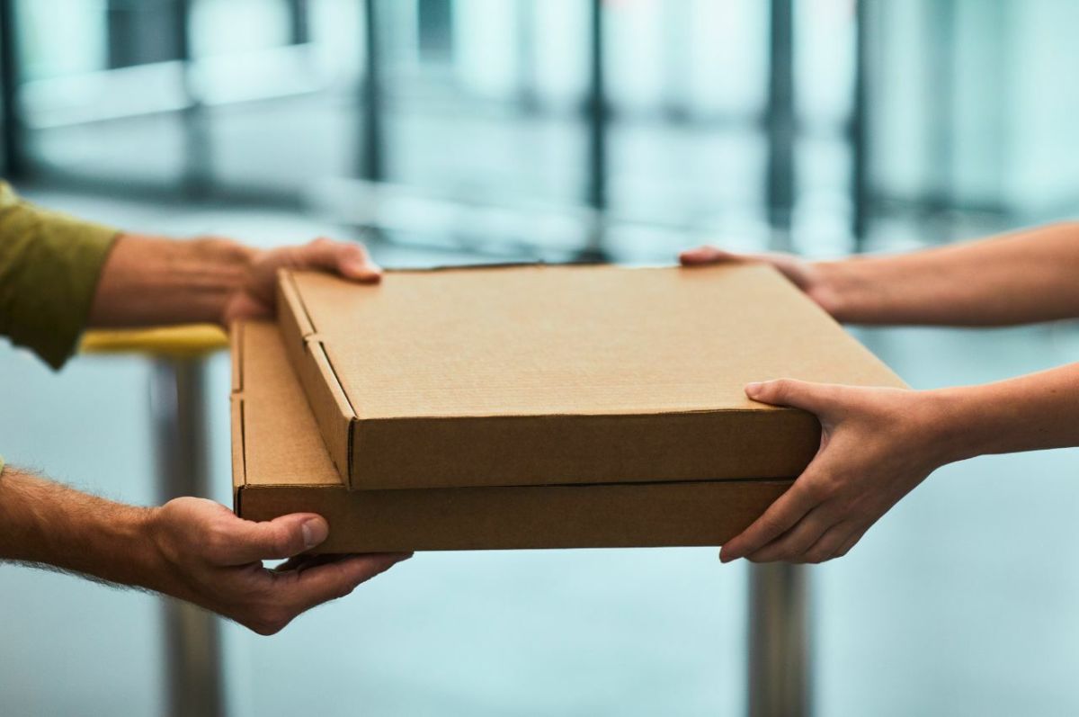 The Truth About Pizza Delivery Fees and Who Gets Them Delishably